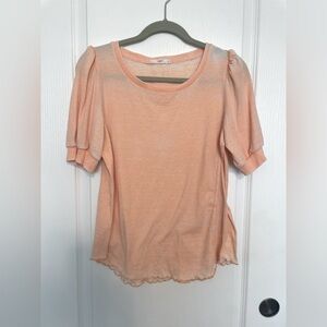 Jane & Delancey distressed soft knit top